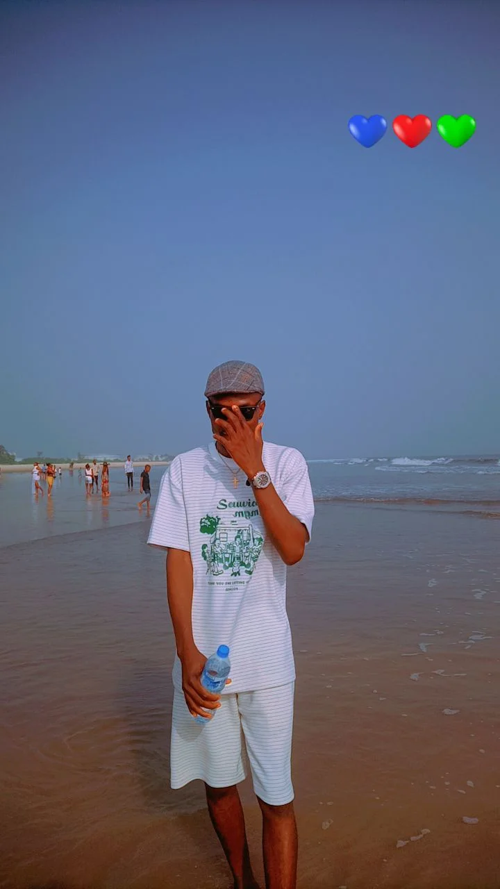 MR EAZI