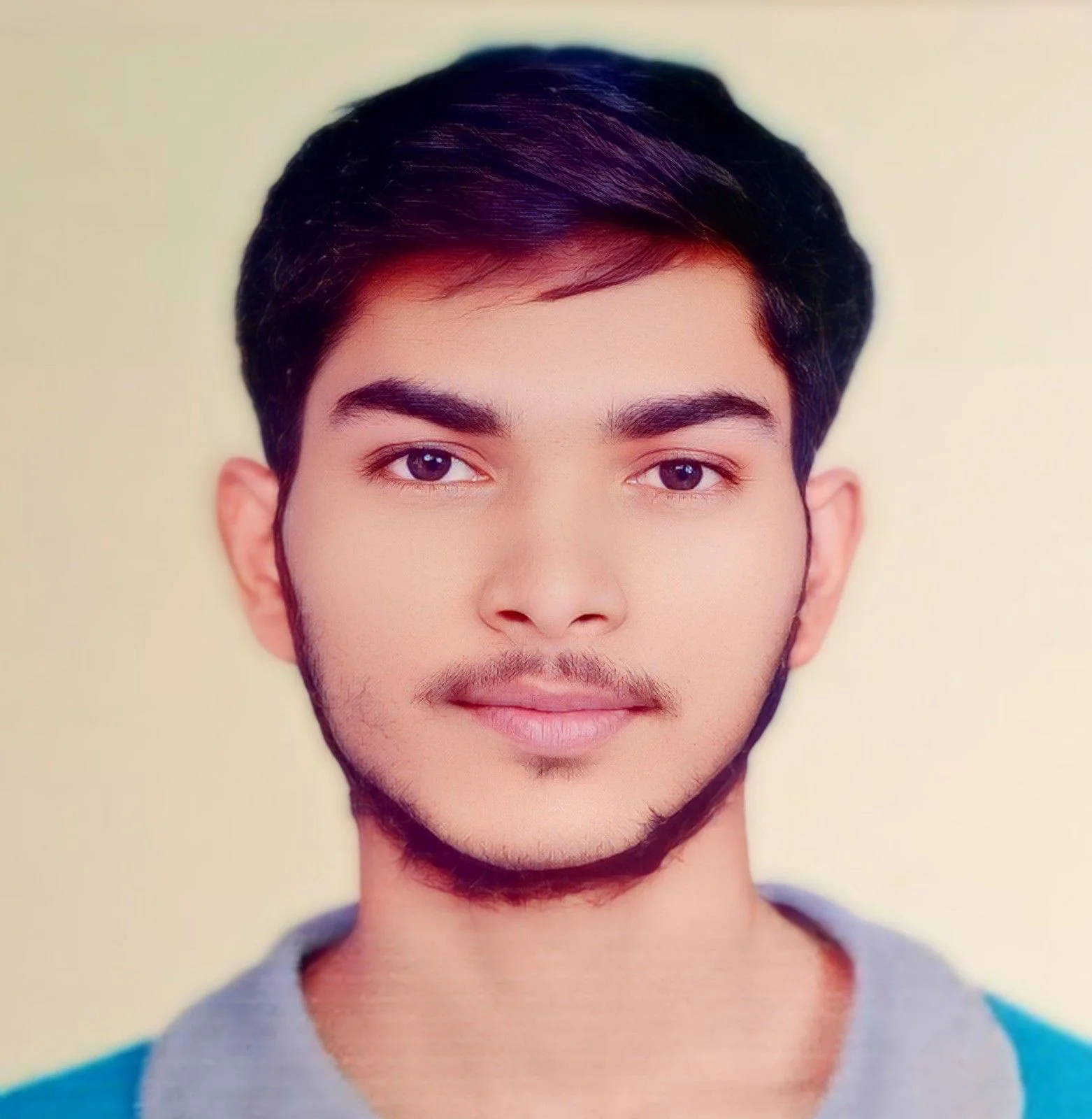 Gyanendra in Noida