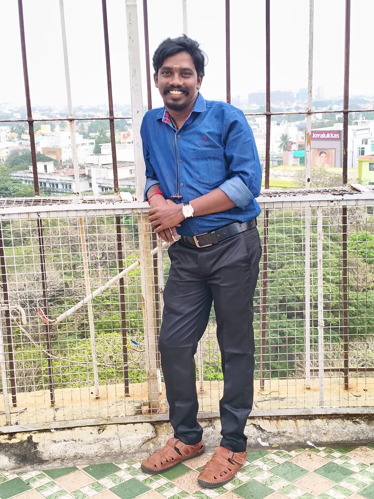 Dinesh  in Chennai