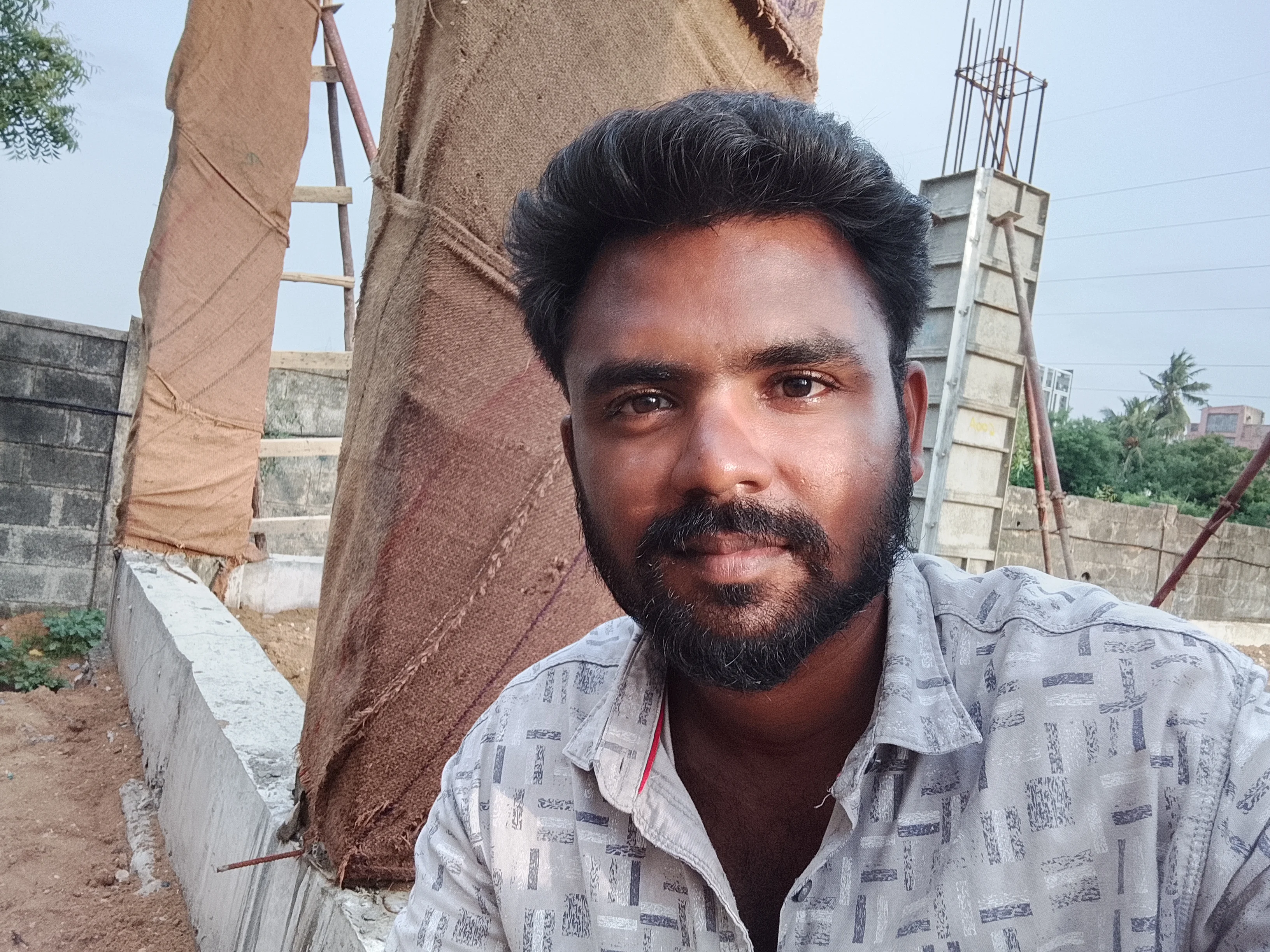 Photo of Muthumari